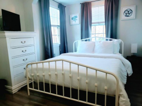 Private Duplex Near BWI Easy Access to I95